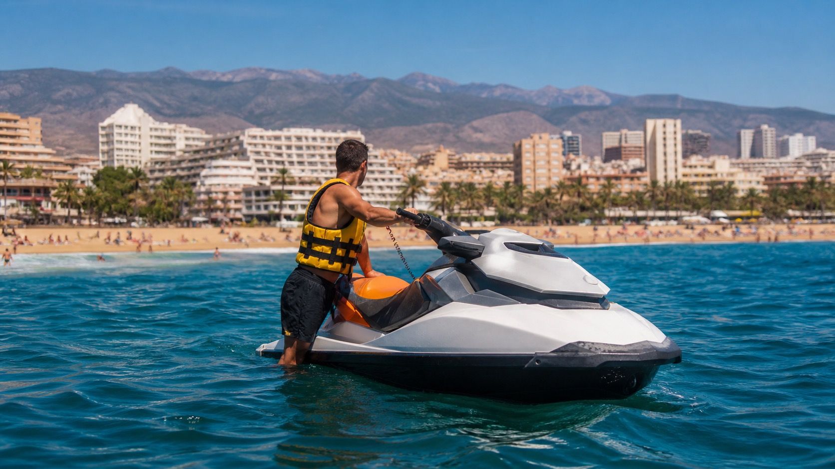 Moto de agua en Playa de las Américas: qué mirar antes de reservar